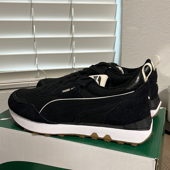 NWT Men's Puma Rider Future Vintage Casual Sneakers - Black Suede - 39016702 - Picture 5 of 11